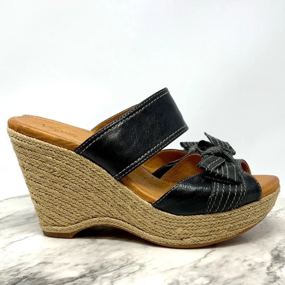 Naya Colette Bow Detail Black Leather Chunky Wedges 8.5 Feminine Resortwear Chic